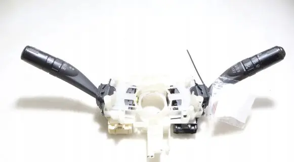 Subaru Impreza III Light switch