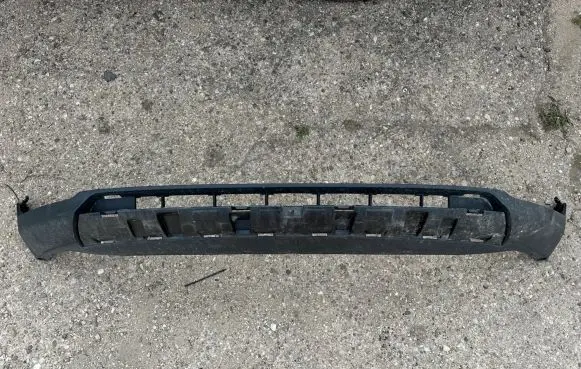 Volvo XC40 Front bumper lip 31449340