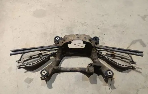 BMW 3 E46 Rear subframe 