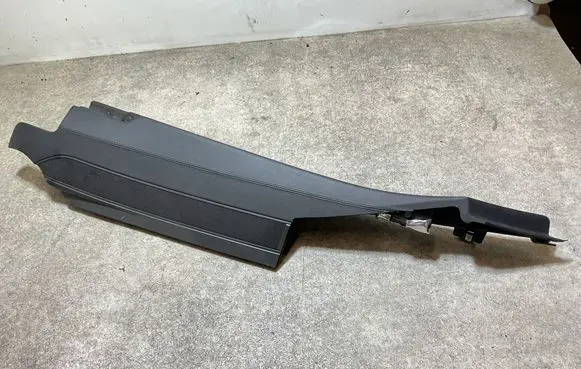 Mercedes-Benz CLS C218 X218 Tailgate/trunk side cover trim A2186900326