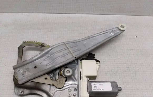 Toyota Corolla E120 E130 Rear door window regulator with motor 992045100 0612 6983002100