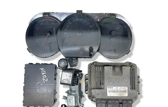 Suzuki Grand Vitara II Engine ECU kit and lock set 0281012657 8200634611 8200518648