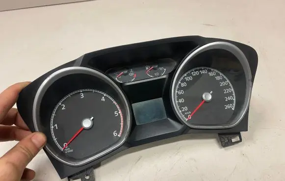 Ford Mondeo MK IV Speedometer (instrument cluster) 6M2T14C088AH 6M2T10849 6M2T14C026AH