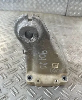 Mercedes-Benz Sprinter W907 W910 Engine mount bracket A6542240600