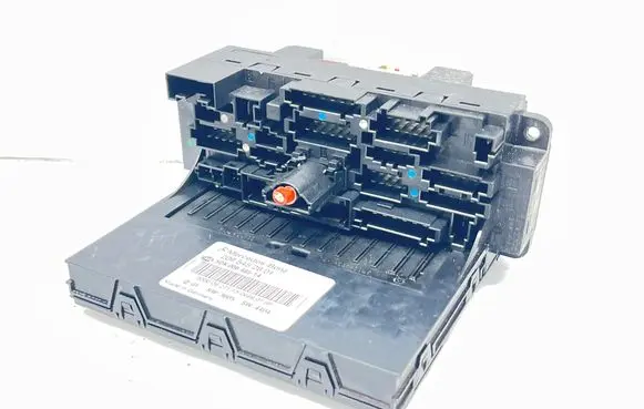 Mercedes-Benz CLK A209 C209 Fuse module 2095452801 5DK00848514