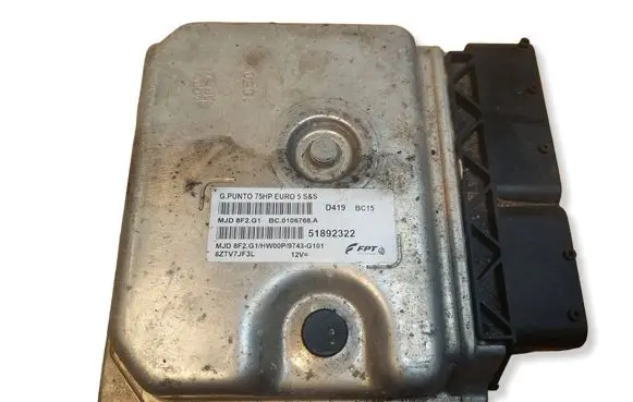 Fiat Grande Punto Engine control unit/module ECU 51892322 MJD8F2G1 HW00P