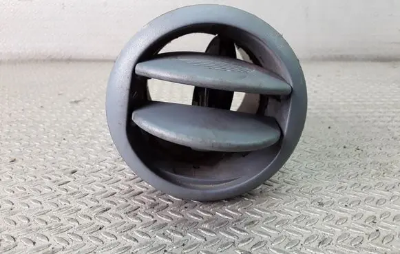 Fiat Doblo Dash center air vent grill