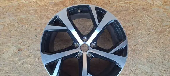 Volkswagen Tiguan R19 alloy rim 5FJ601025D K6927T5