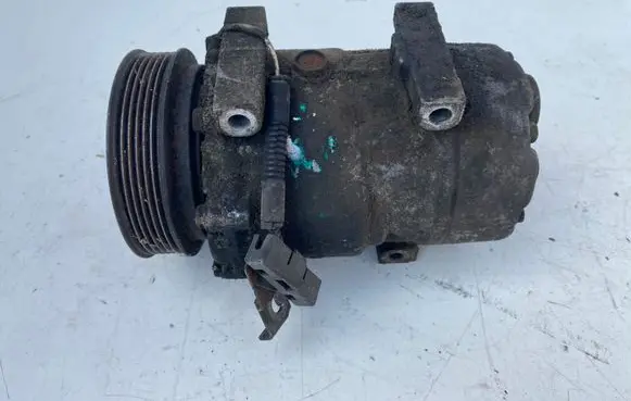 Renault Scenic I Air conditioning (A/C) compressor (pump) 7700866828B