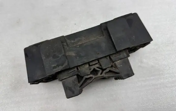 Mercedes-Benz GL X166 Jacking socket point A1666900134