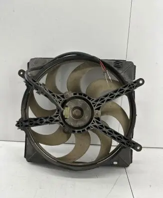 Toyota Avensis T220 Electric radiator cooling fan 3135103223