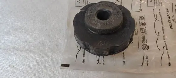 Audi Q5 SQ5 Rear coil spring rubber mount 8K0512149C