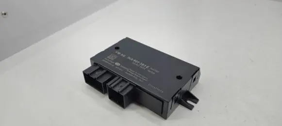 Skoda Octavia Mk2 (1Z) Tow bar relay 1K0907383E