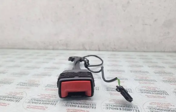 Audi A4 S4 B8 8K Front seatbelt buckle 8K0857755D