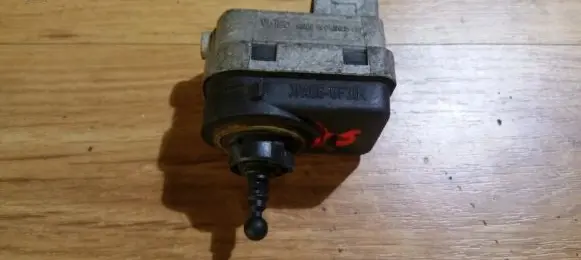 Renault Laguna I Headlight level adjustment motor 