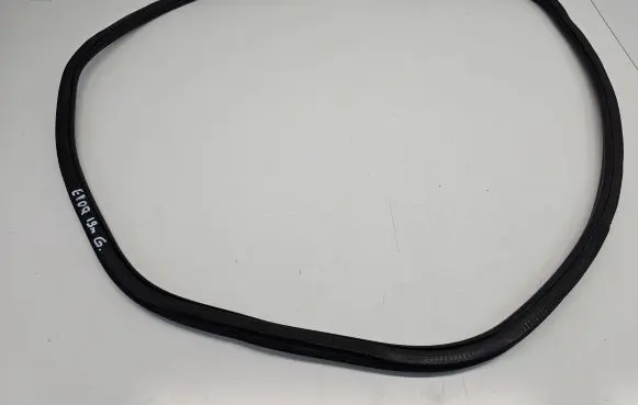 Land Rover Evoque II Rear door rubber seal (on body) K8D2253A10AC