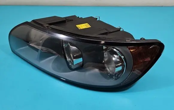 Volvo V50 Headlight/headlamp 30698885 IMPRK1475135