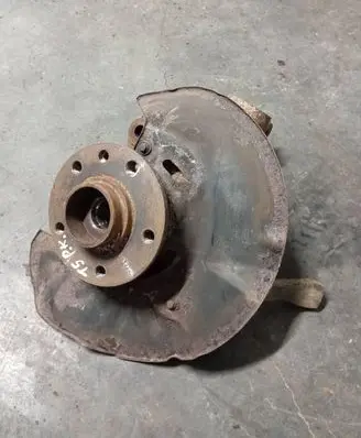Volkswagen Transporter - Caravelle T5 Front wheel hub 7H0367D