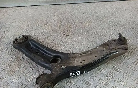 Volkswagen PASSAT B8 Front lower control arm/wishbone