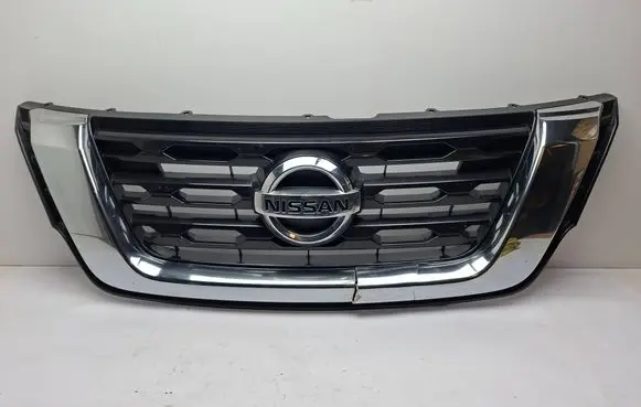 Nissan Pathfinder R52 Front bumper upper radiator grill 62310 C401 623109PF1A