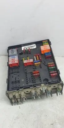 Volkswagen PASSAT B6 Fuse module 1K0937124K 014189861