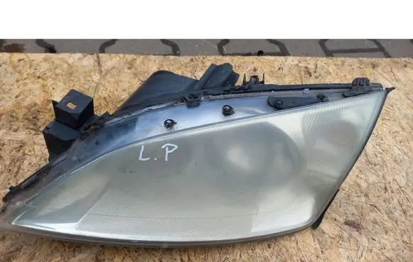 Ford Mondeo MK IV Front reflector 