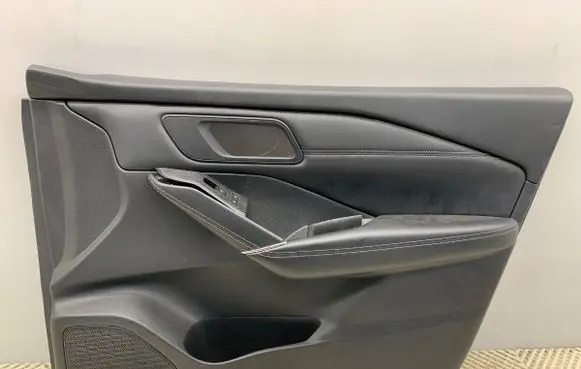 Nissan Qashqai J12 Front door card panel trim 