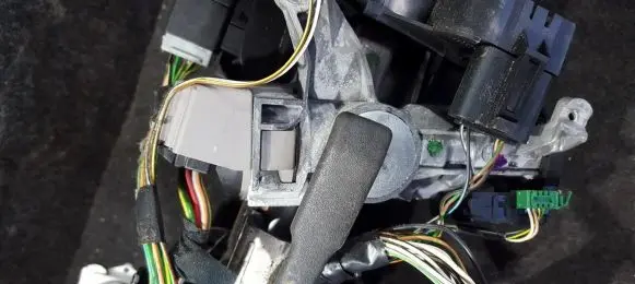 Ford Focus Ignition lock contact 98ab11572be