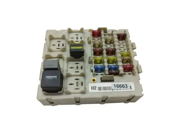 Ford Focus Fuse module 2M5T14A073BE 518783402