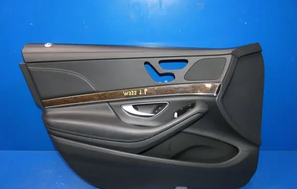 Mercedes-Benz S W222 Front door card panel trim W222LP