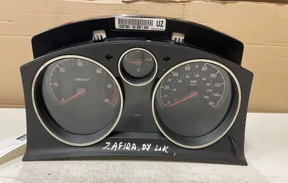 Opel Zafira B Speedometer (instrument cluster) 13267561 A2C53164392