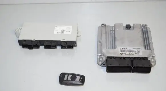 BMW 5 F10 F11 Engine ECU kit and lock set 9257036 8511907 61356809372