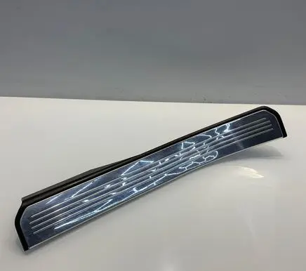 Mercedes-Benz S W221 Rear sill trim cover A2216800535 2216800535