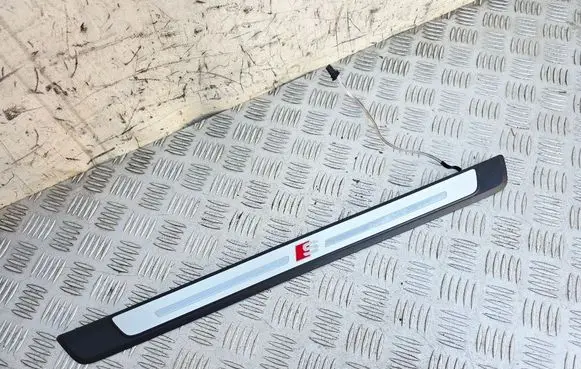 Audi A4 S4 B9 Front sill trim cover 8W0947418A