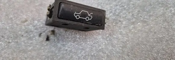BMW X5 E53 Tailgate opening switch 8365579 03052500 459700