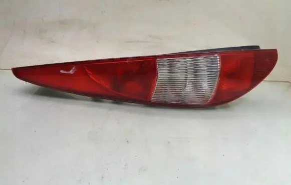 Ford Mondeo Mk III Rear/tail lights