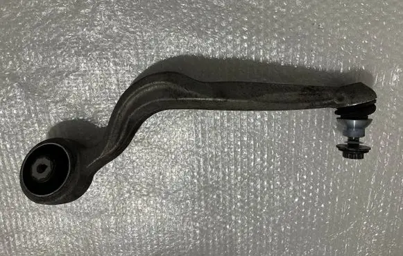 Mercedes-Benz E AMG W213 Front control arm 2130200
