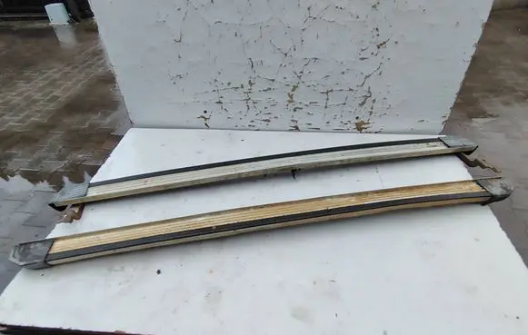 Opel Vivaro Foot area side trim 