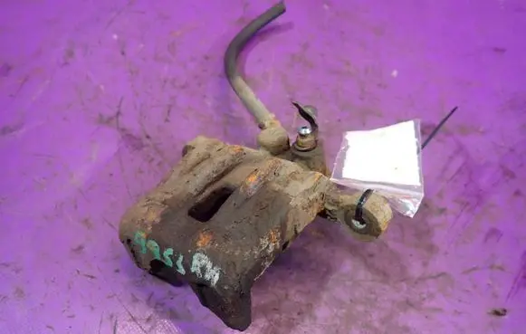 Hyundai i30 Rear brake caliper