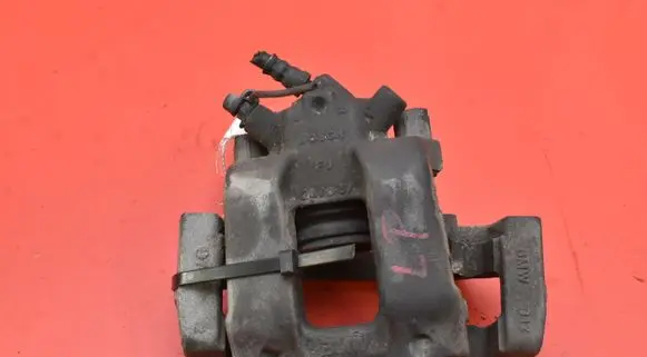BMW 7 F01 F02 F03 F04 Front brake caliper