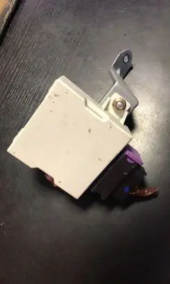 Toyota Avensis T250 Window wiper relay 8594005020