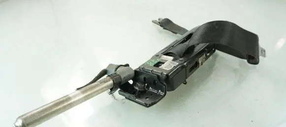 Volvo V50 Front seatbelt