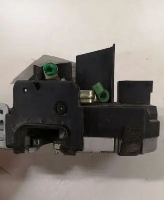 Saab 9-5 Front door lock A24855185