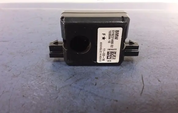 BMW M4 F82 F83 Aerial antenna amplifier 9231466