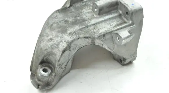 Mercedes-Benz E W212 Engine mounting bracket A6512230004