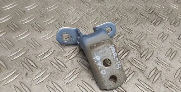 Toyota Yaris Front door upper hinge 