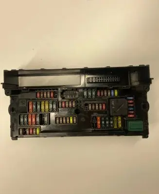 BMW 5 F10 F11 Fuse module 217033442 9234421 01371696