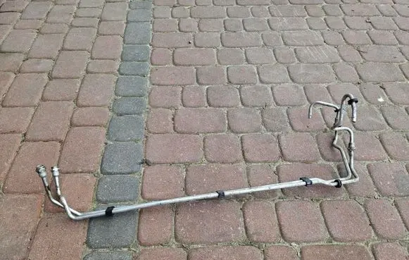 Opel Insignia B Engine coolant pipe/hose