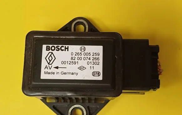Renault Scenic I ESP acceleration yaw rate sensor 0265005259 8200074266