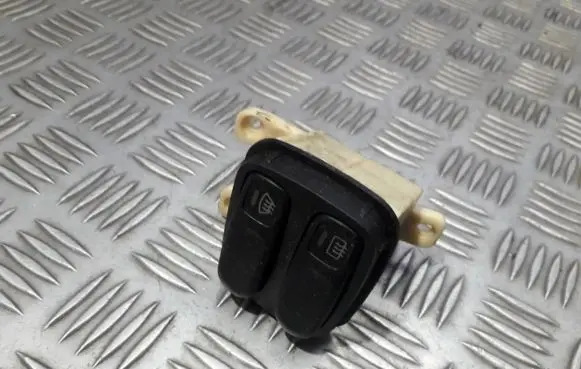 Mazda MPV Windscreen/window heater switch